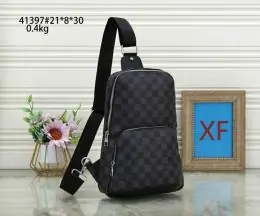 louis vuitton mini sac a main pour homme s_11a0b30